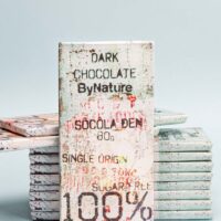 Handmade dark Chocolate Bar 100% made in Vietnam - single origin Cocoa form Vietnam