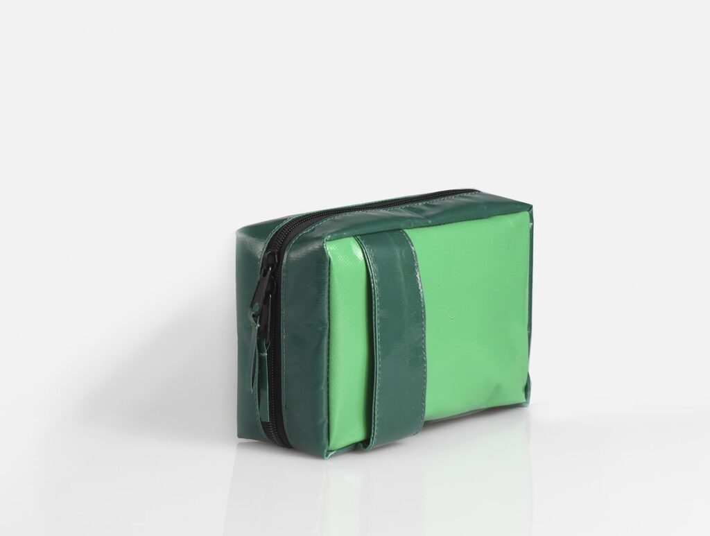 Green - Handcrafted Fabric Toiletry Bags (Set of 3) 10
